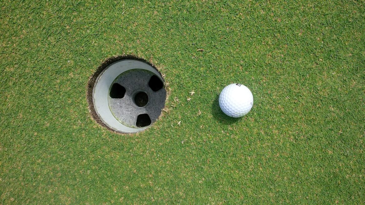 Top Picks for Wind-Resistant Golf Umbrellas