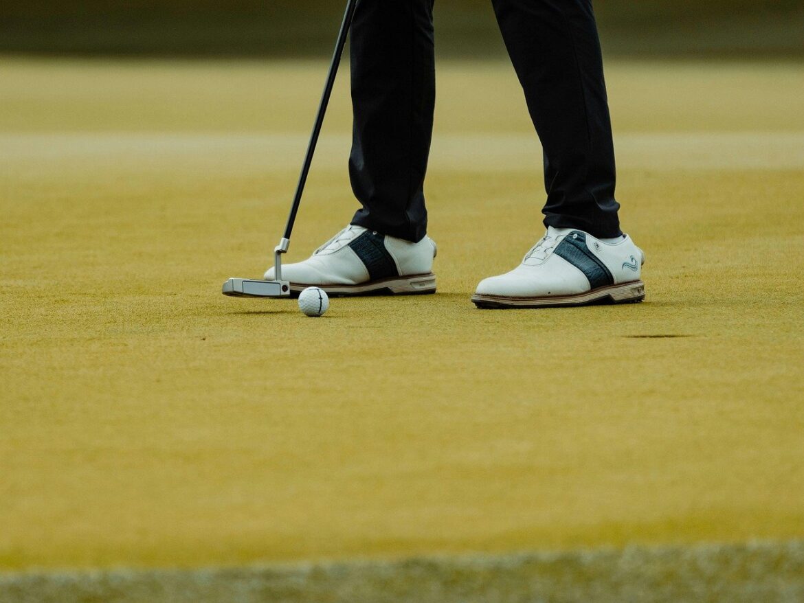 Mastering the Green: A Comprehensive Guide to Golf Club Types and Their Uses